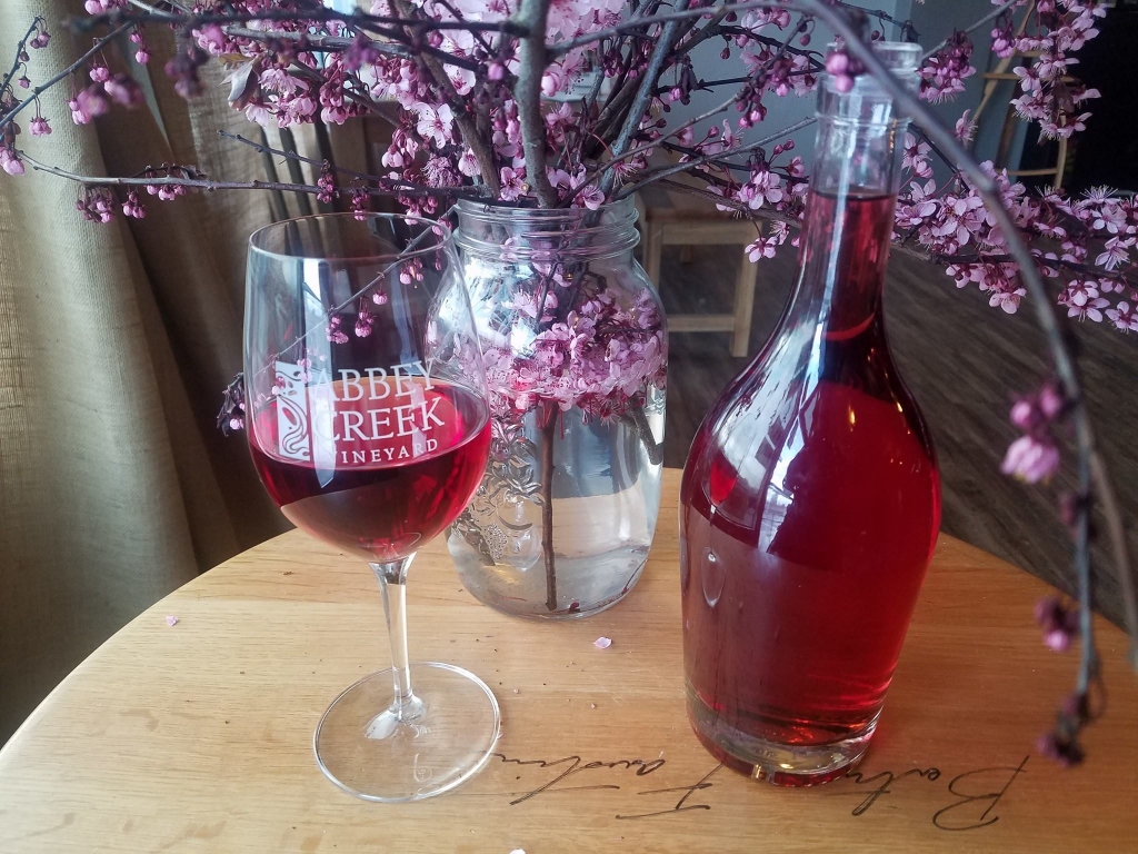 abbey creek winery, gift guide for activists