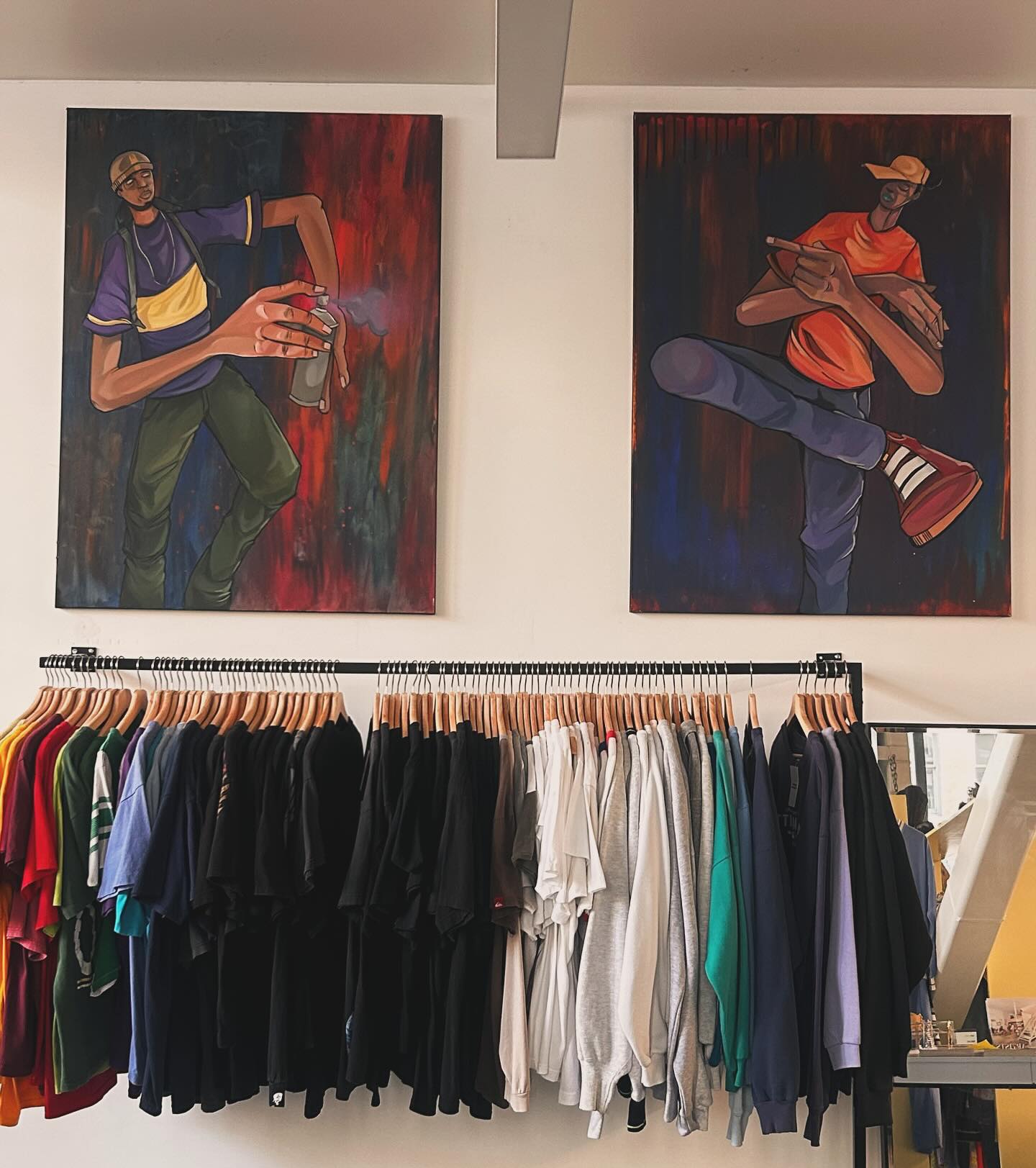 Friend Museum - Clothing