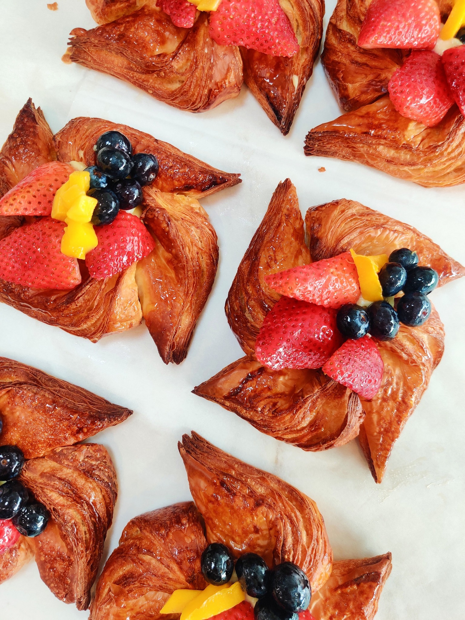 La Crema Patisserie - Pastries